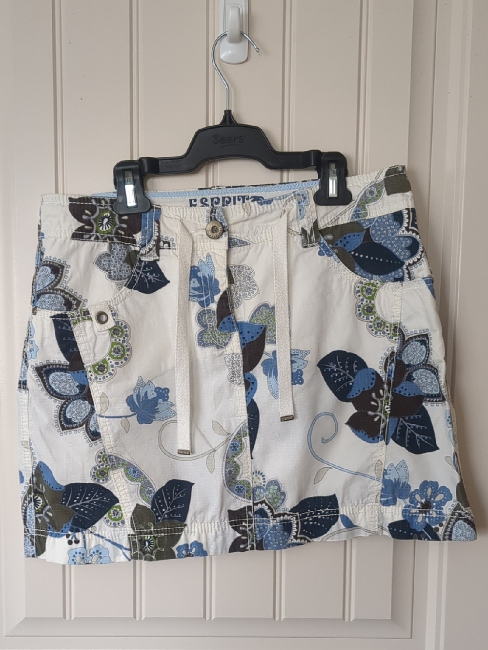 Esprit Linen-Blend Skirt with Blue Graphic Waistband and Red Tag